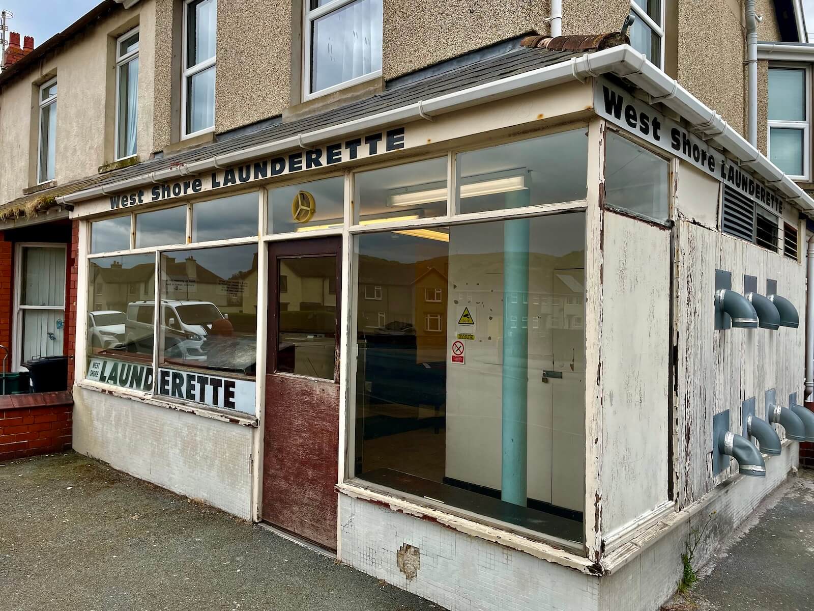West Shore Launderette – B&B's in Llandudno